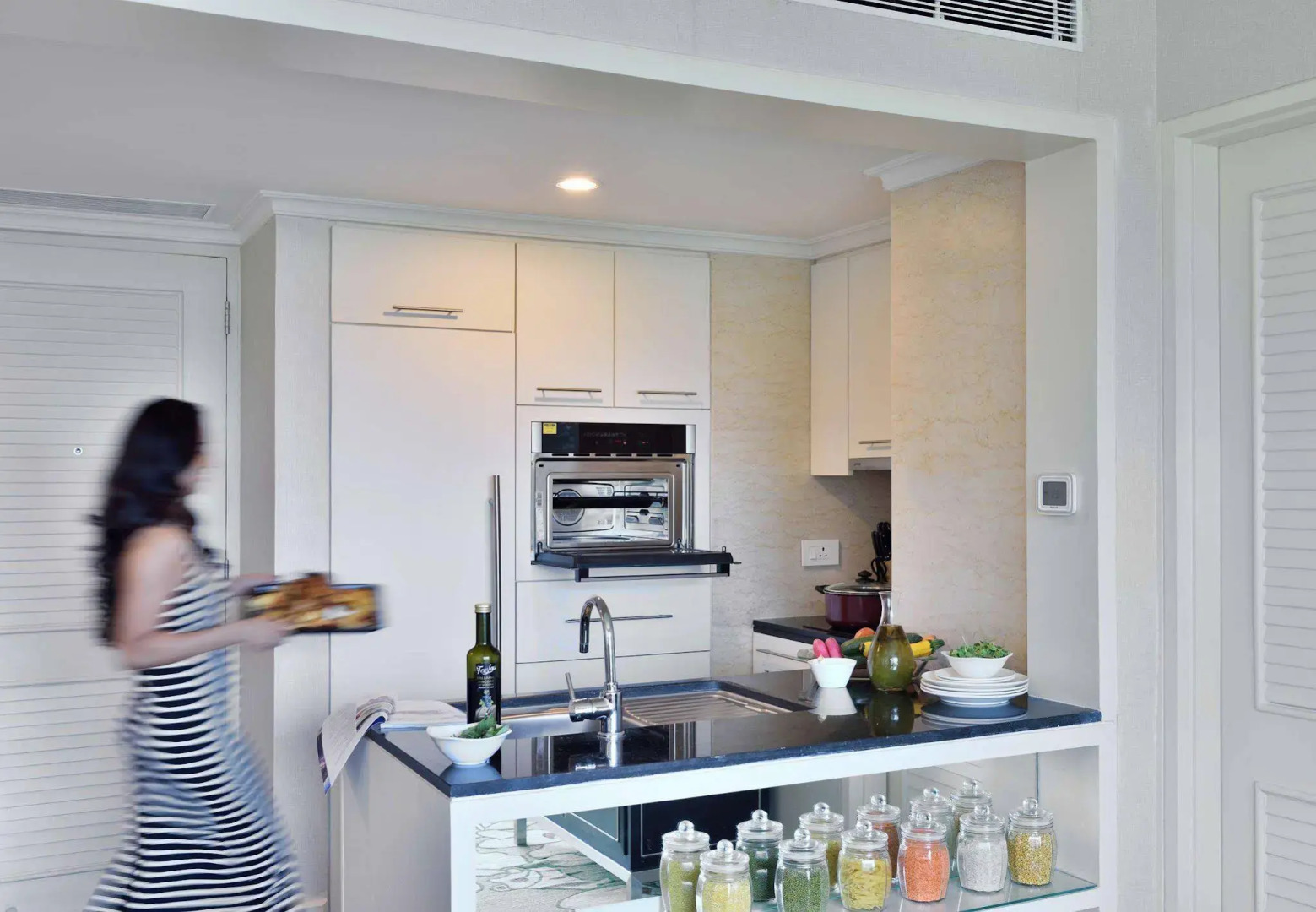 Lakeside Chalet - Mumbai, Marriott Executive Apartments