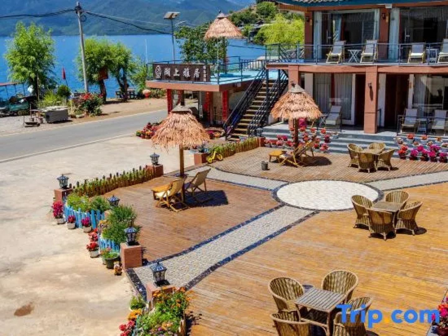 Lugu Lake Elegant Residence Boutique Inn