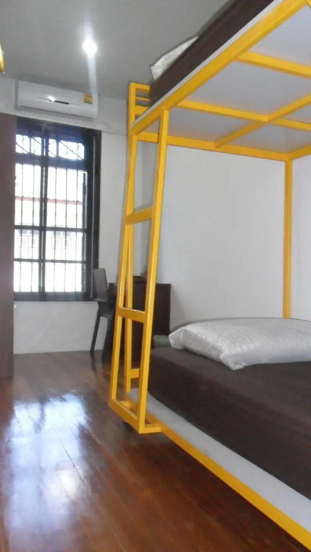 Sunny Hostel Phuket