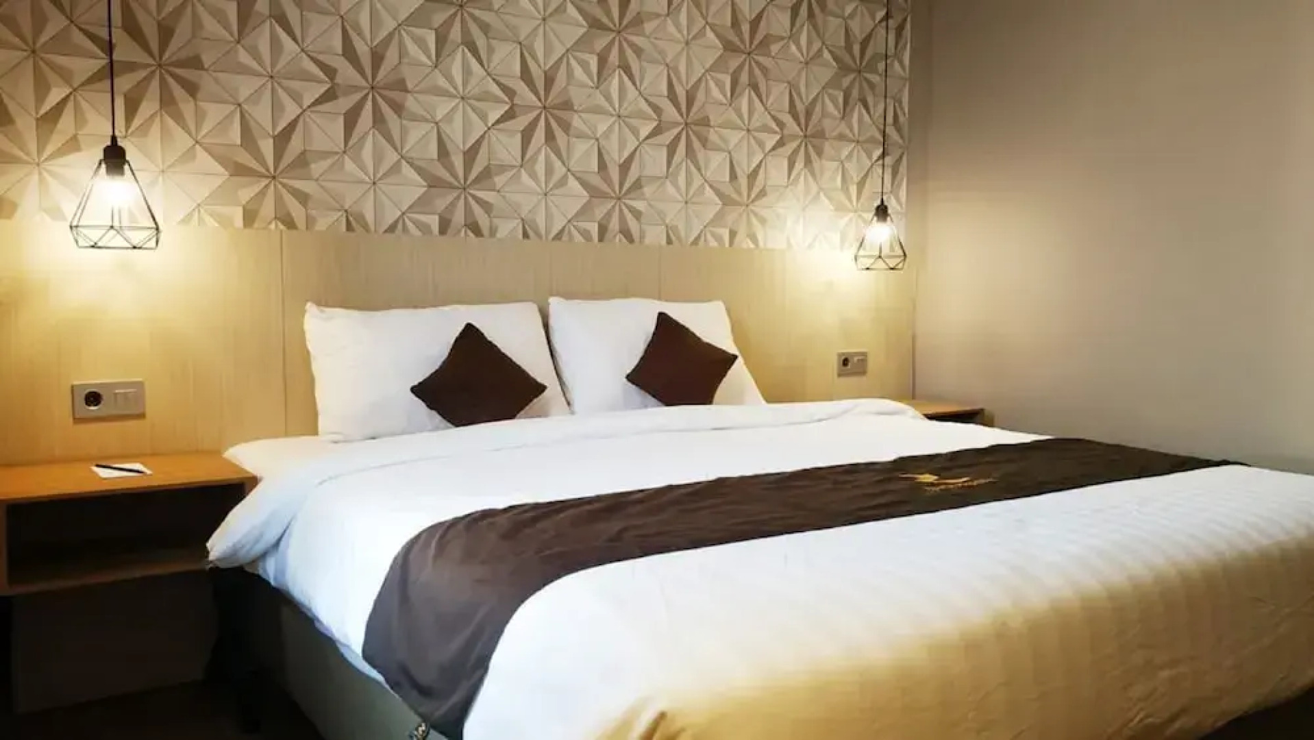 Zenith Premiere Hotel Baubau