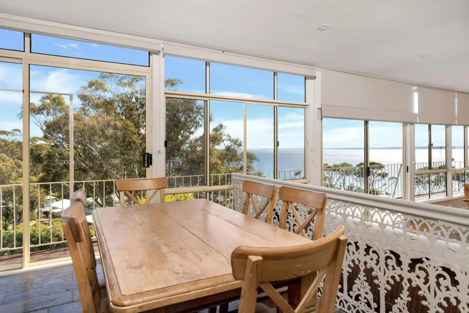 Sea Point at Hyams Beach 4pm Check Out Sundays