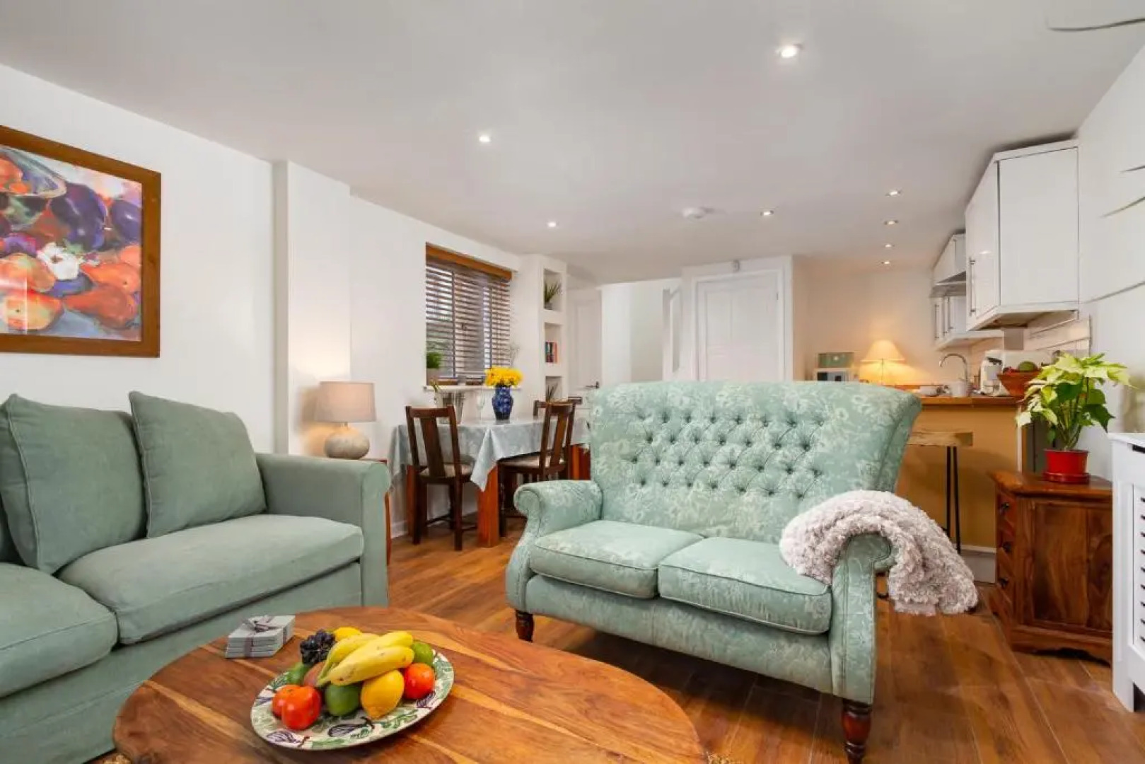 The Coach House, centrally located detached Coach House