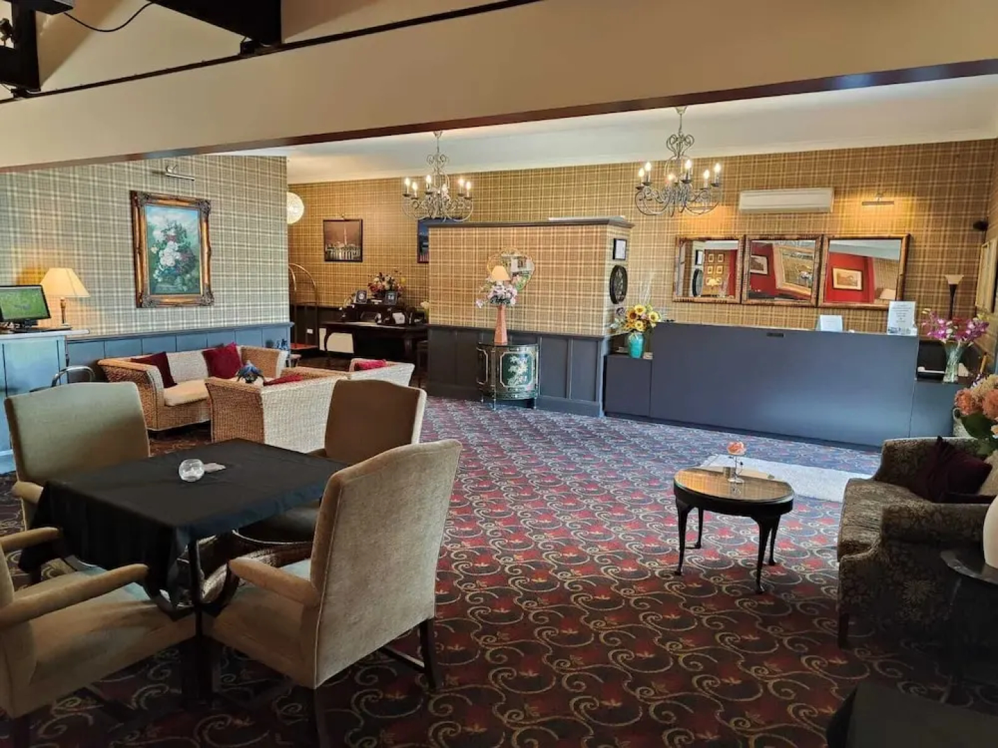 Gateway  Motor Inn