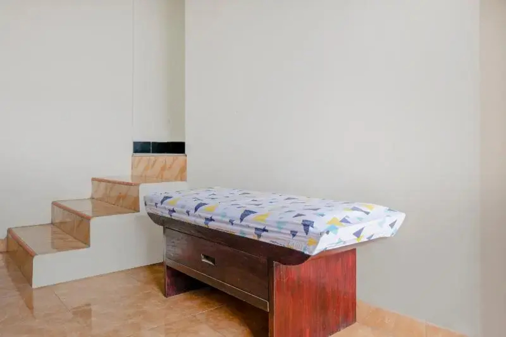 Gatsu Kost by OYO Rooms