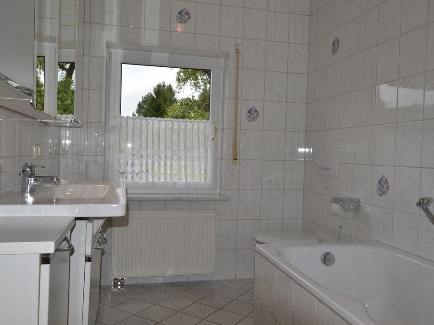 Cozy Holiday Home with Garden in Gees