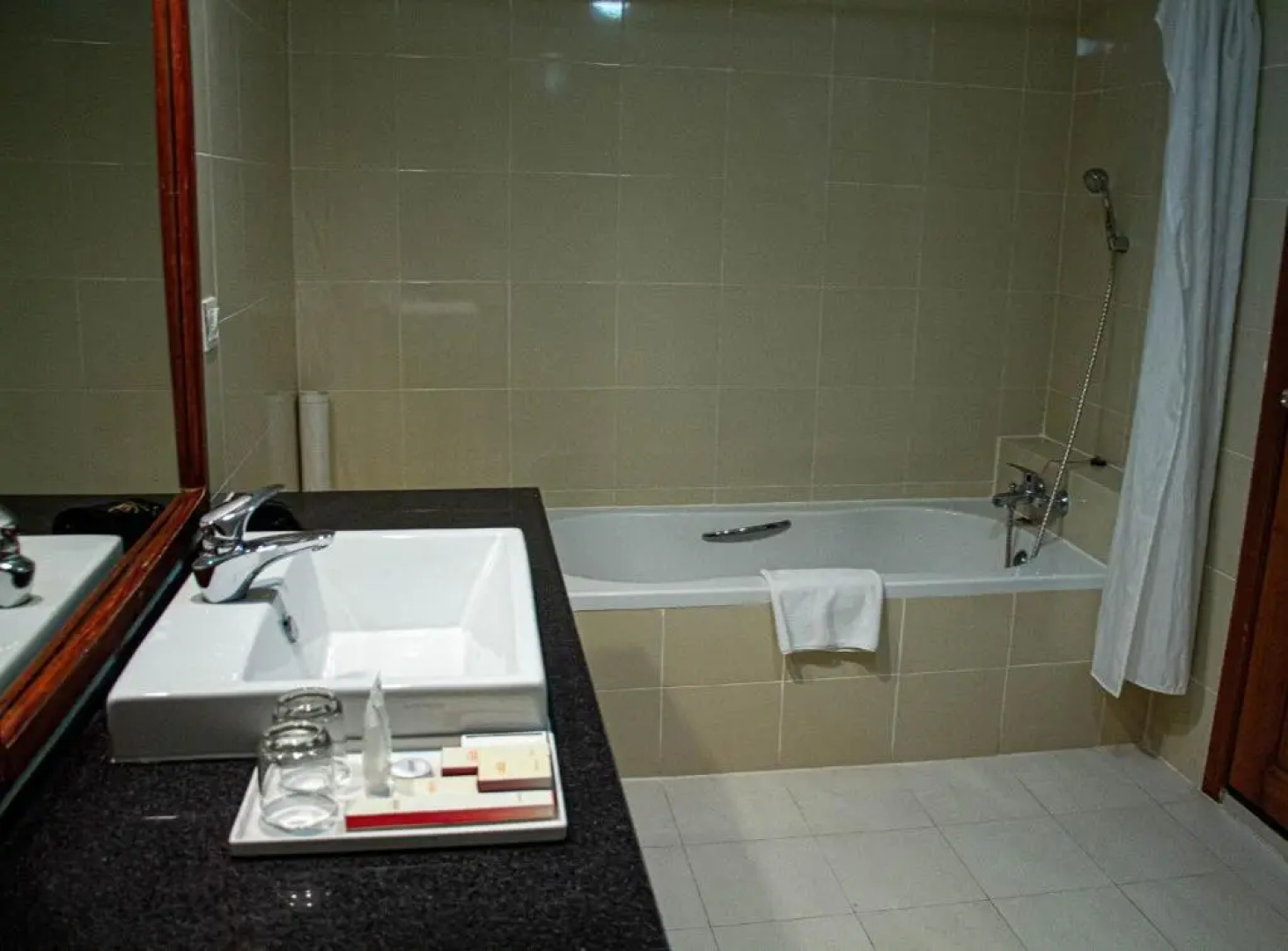 Pursat Riverside Hotel and Spa