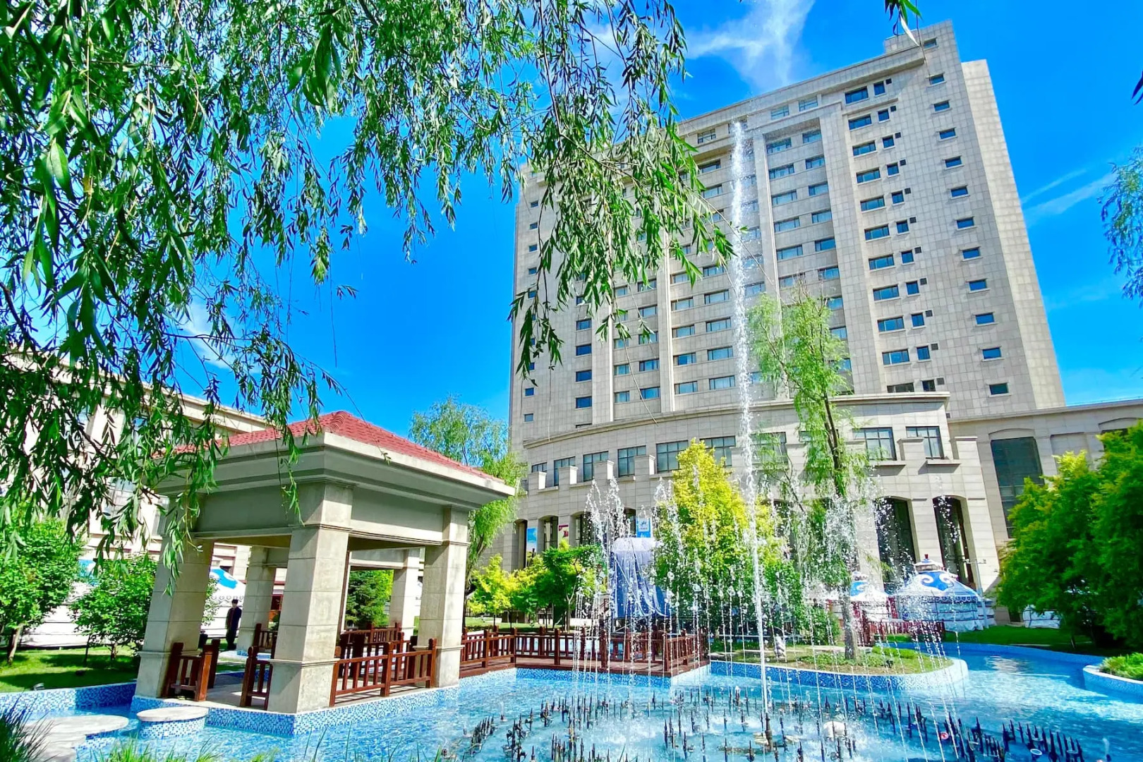 Howard Johnson Domando Plaza Wulanchabu