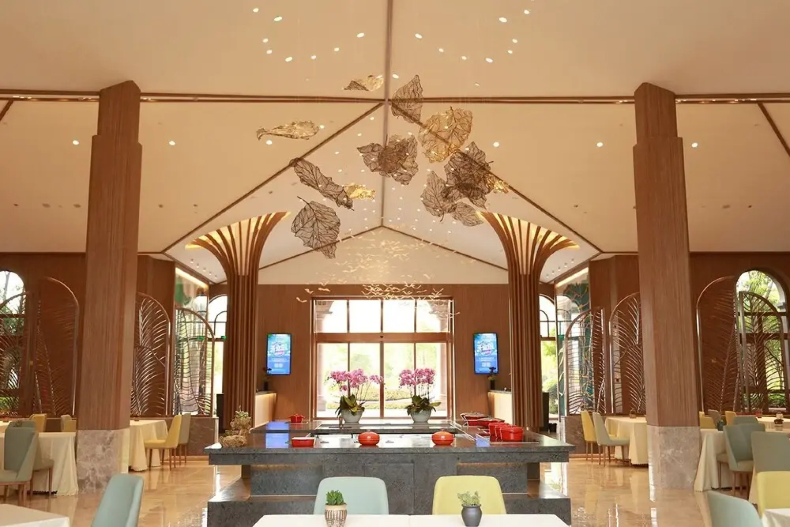 Emerald Bay Hotel Fuxian Lake