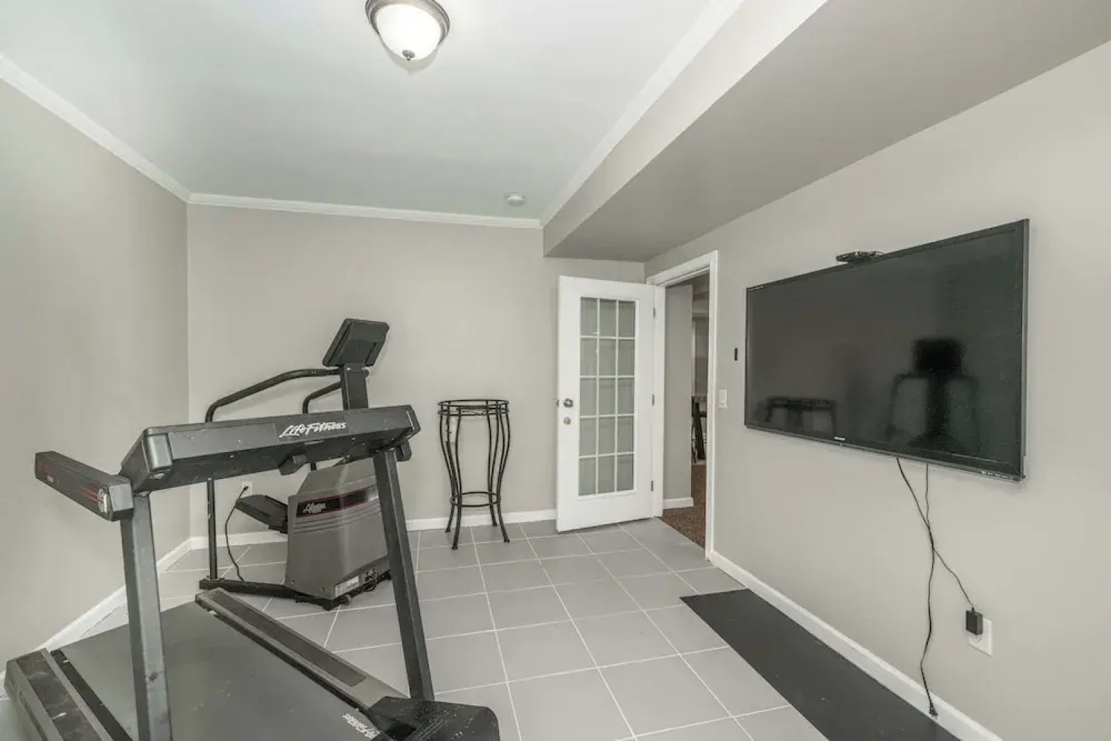 The Bishops Manor Stay for 10!