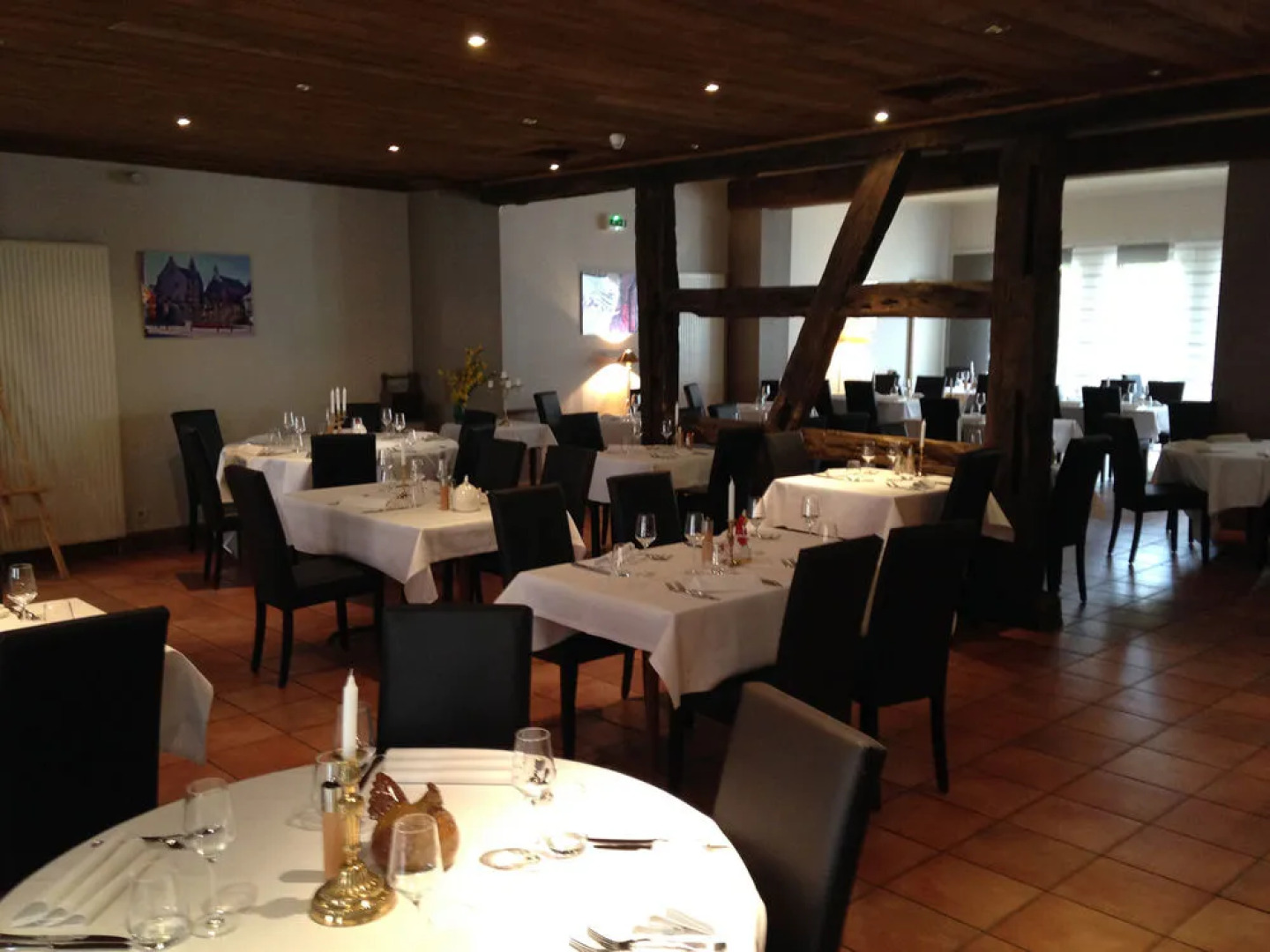 LHostellerie Des Comtes