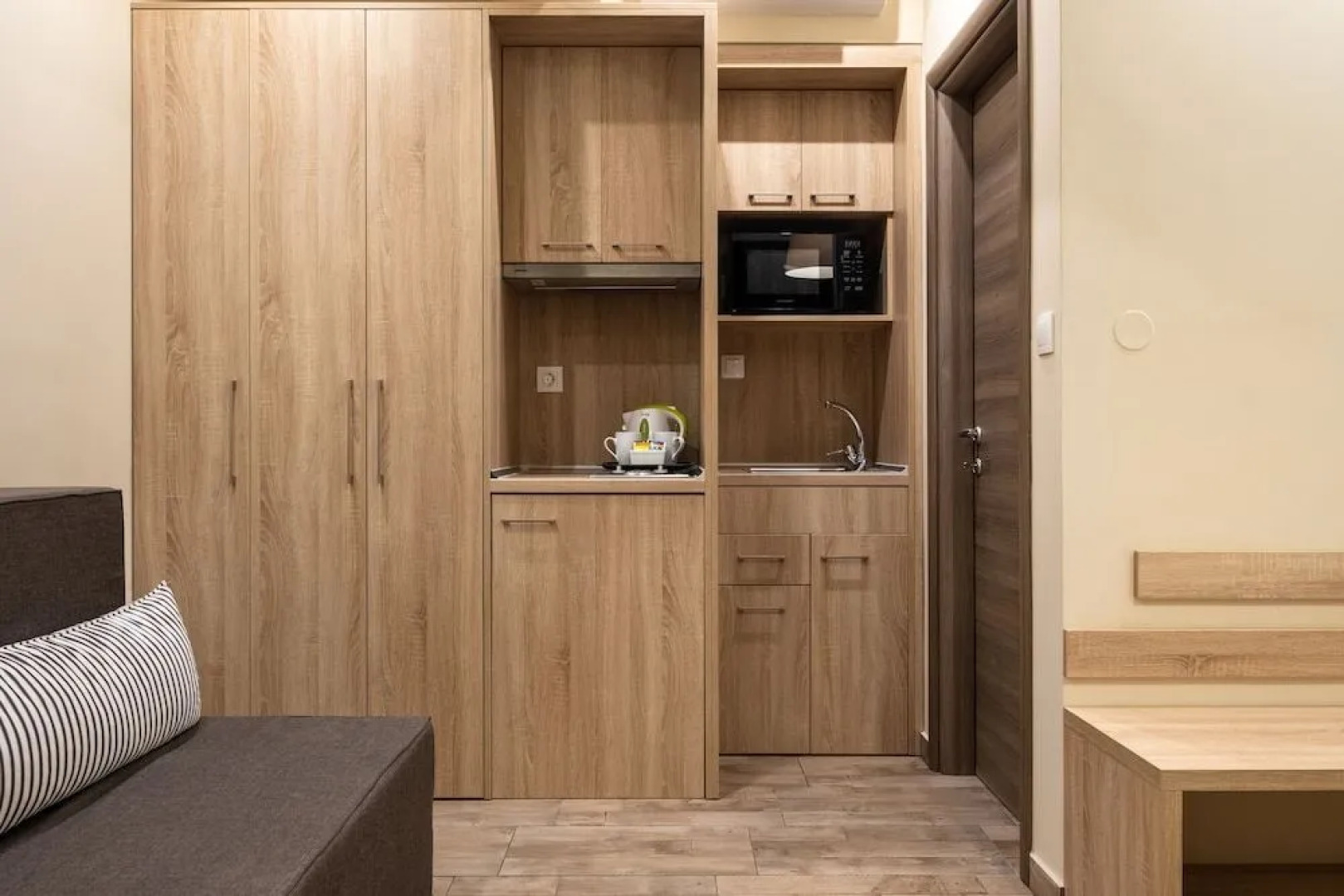 Lagaria Hotel & Apartments