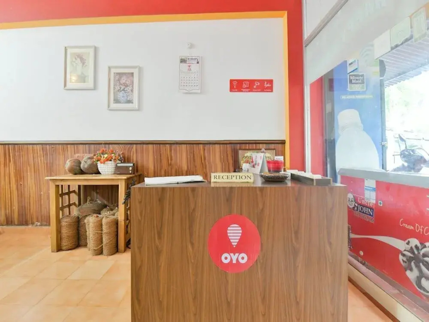 OYO 14342 Happy Rooms