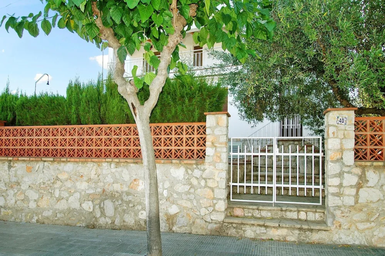 Villa With 6 Bedrooms in Canyelles, With Wonderful Mountain View, Priv