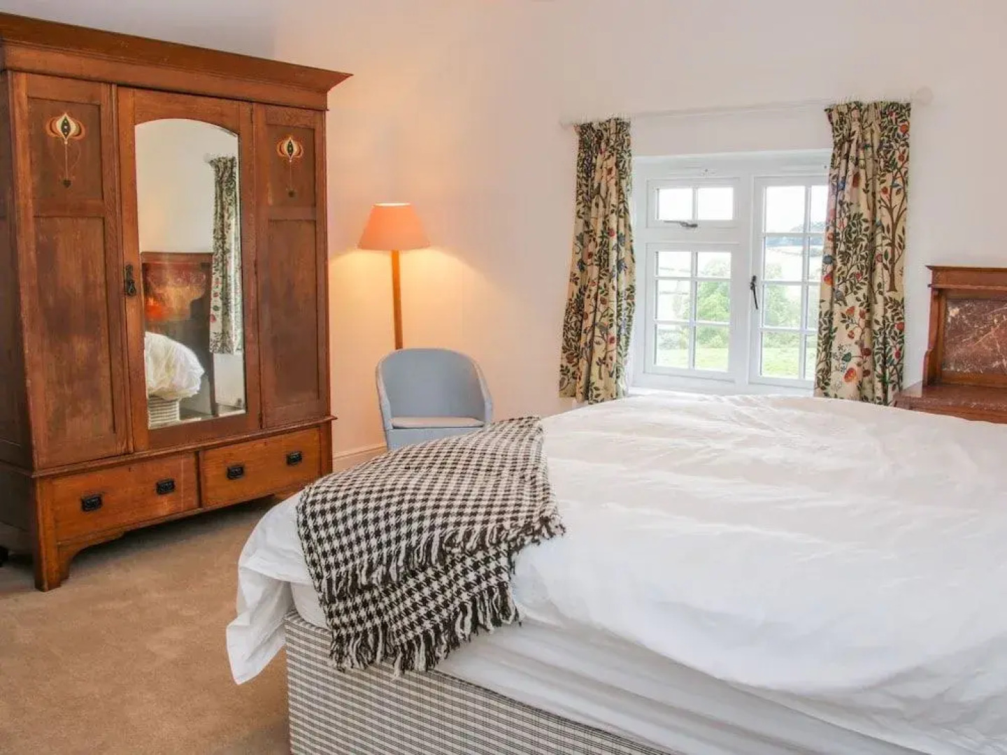 The Old Farmhouse, Upper Pitts