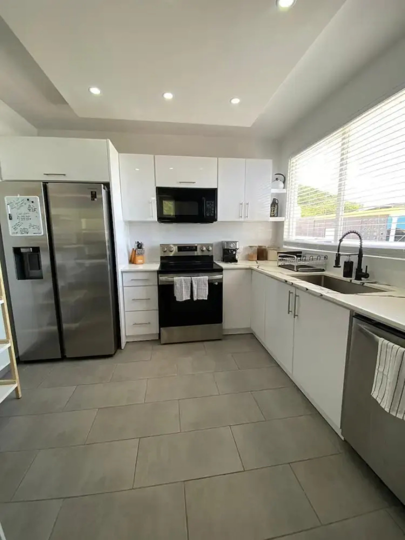 Sea Breeze Tunnel Hideaway 3