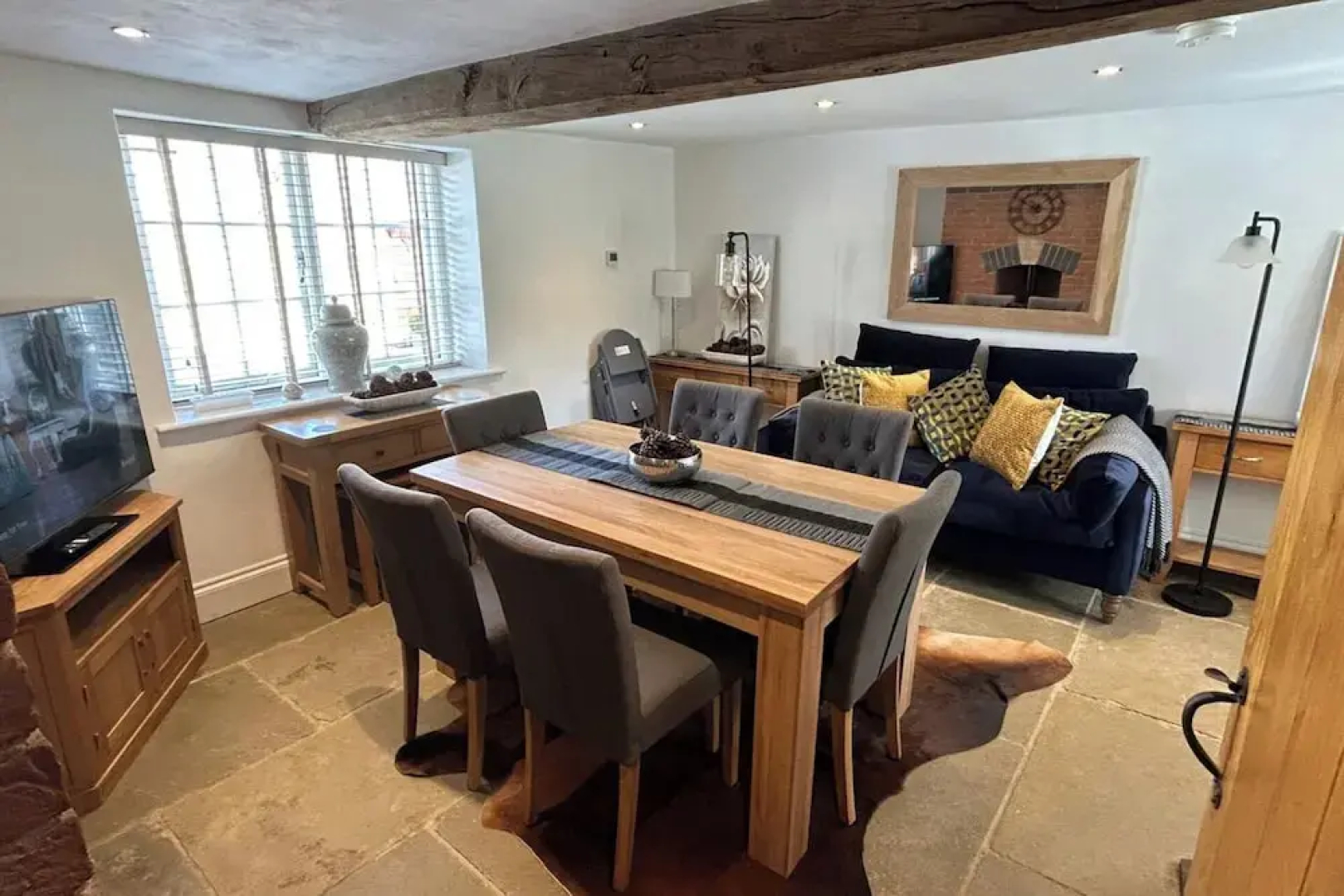 4 Bed Farmhouse Alton Tower Xmas Market Chatsworth