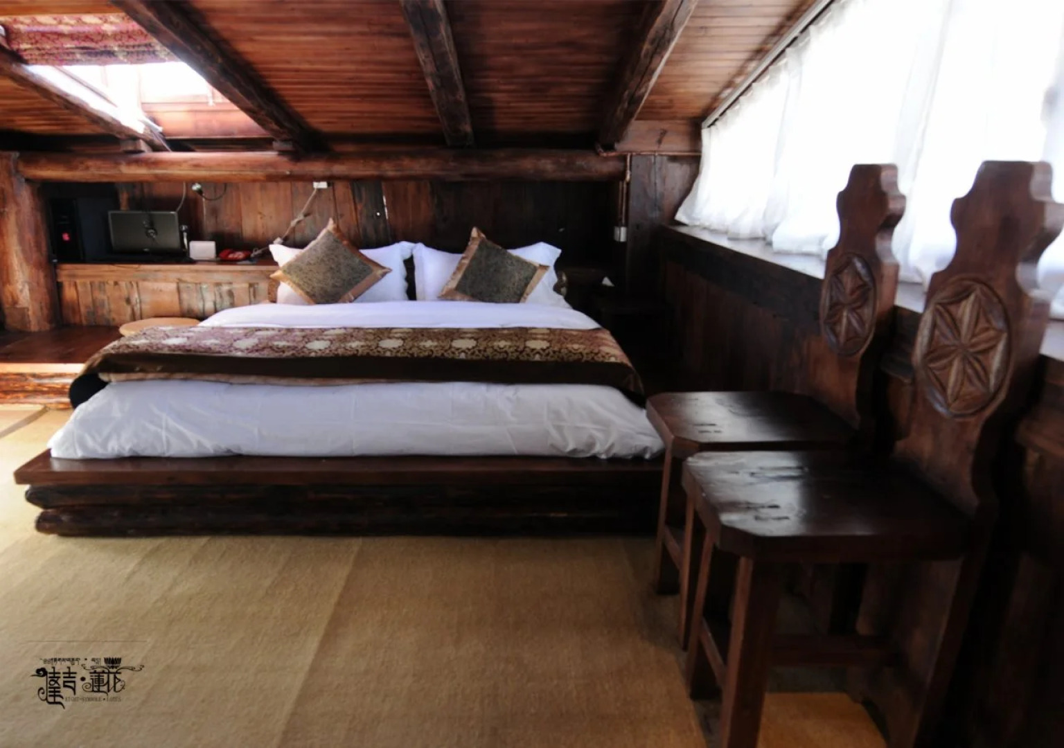 Shangri-La Eight Symbole Lotus Inn