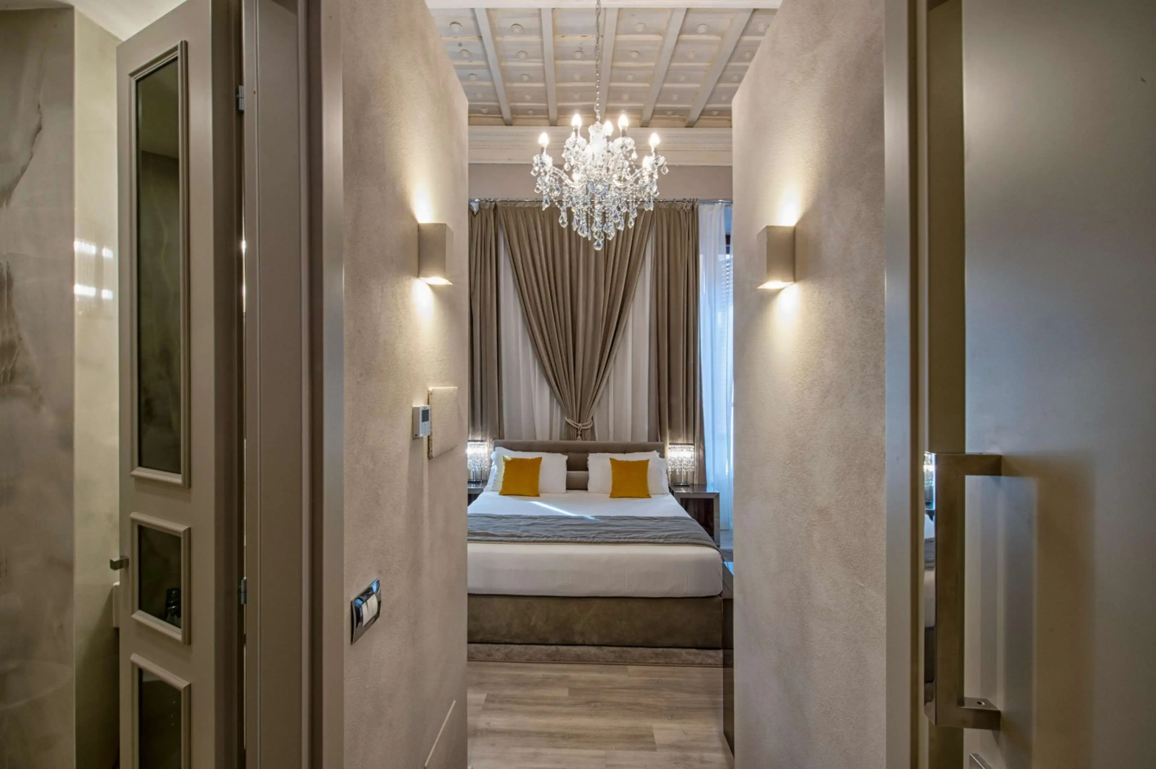 Terrace Pantheon Relais