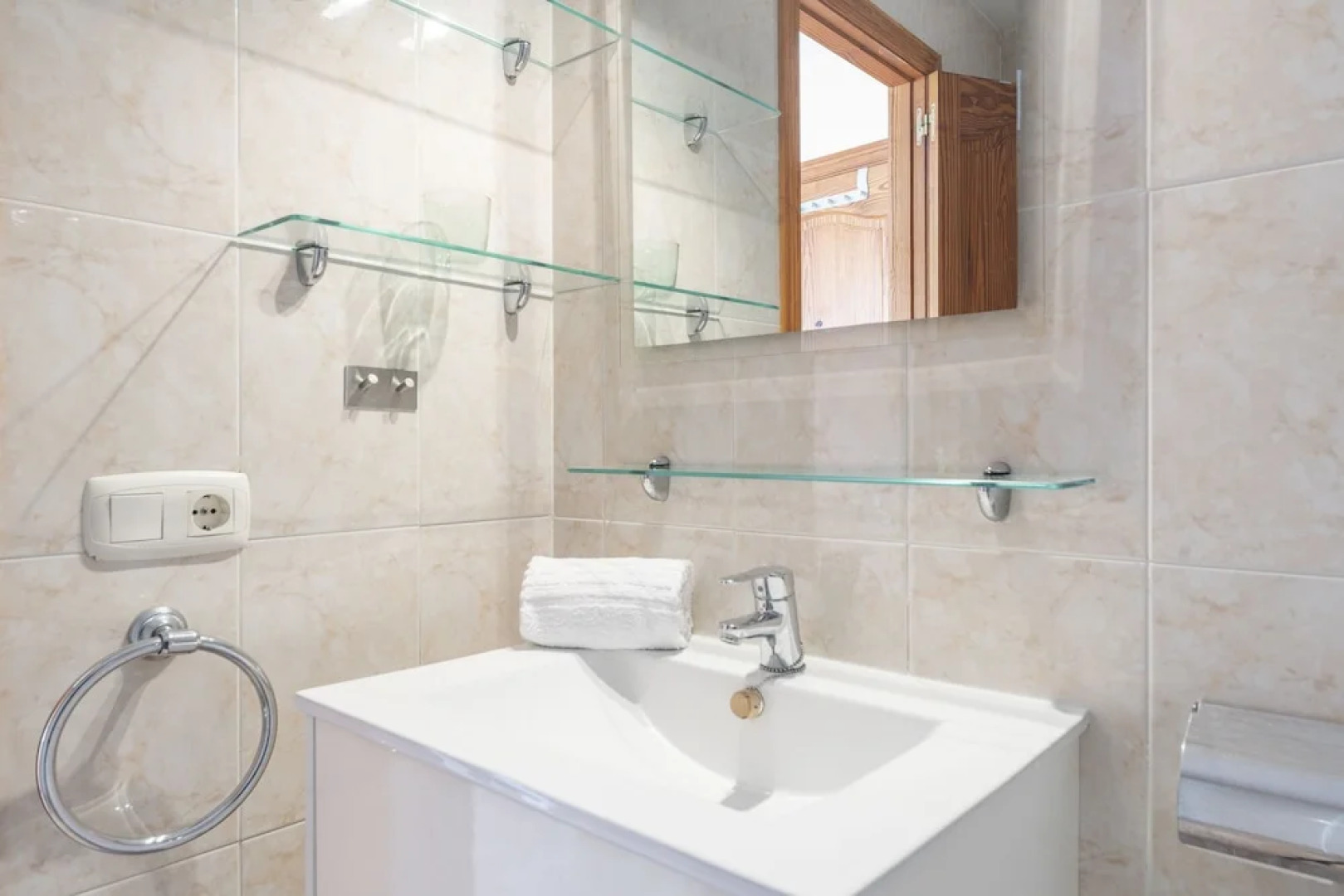 Tio Max Apartment II