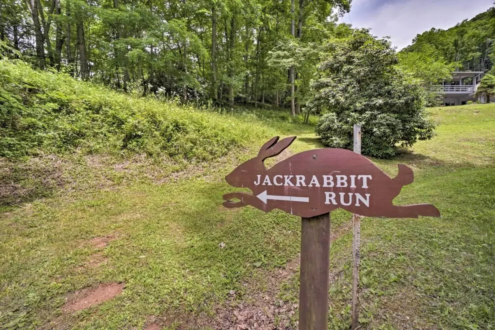 Dog-friendly Cottage w/ Deck in National Forest!