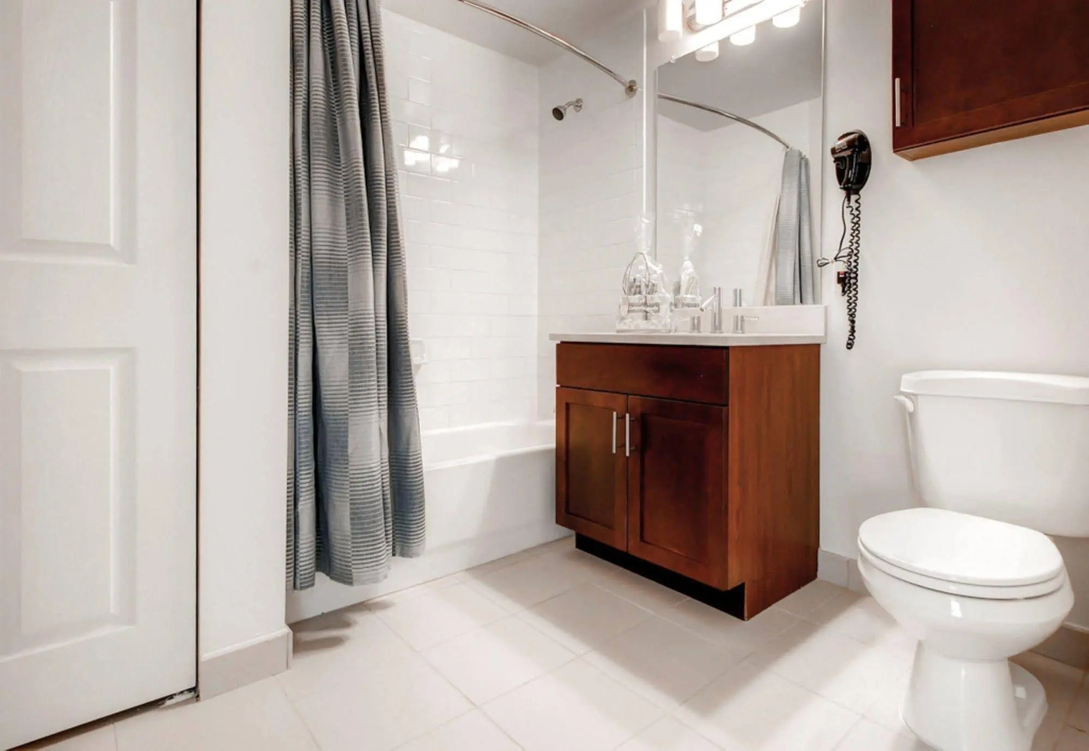 Global Luxury Suites at Chancery