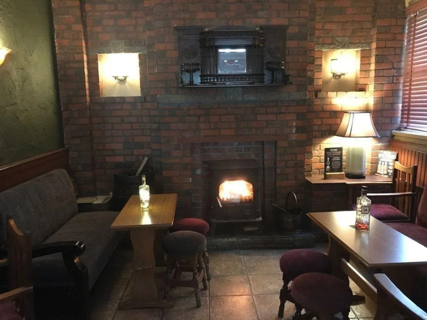 McCauls Bar & Guesthouse