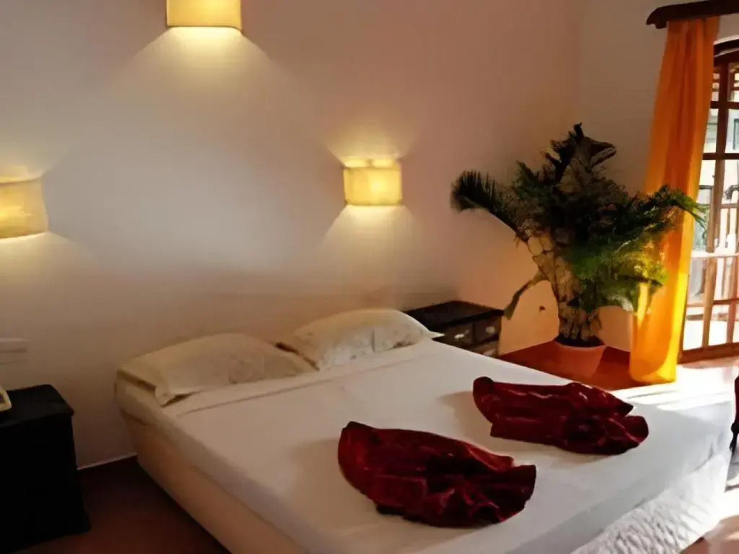 Sea Breeze Beach Resort Candolim