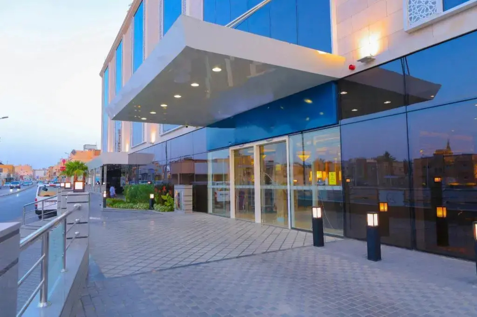 Cheerful Al Waha Unayzah Hotel