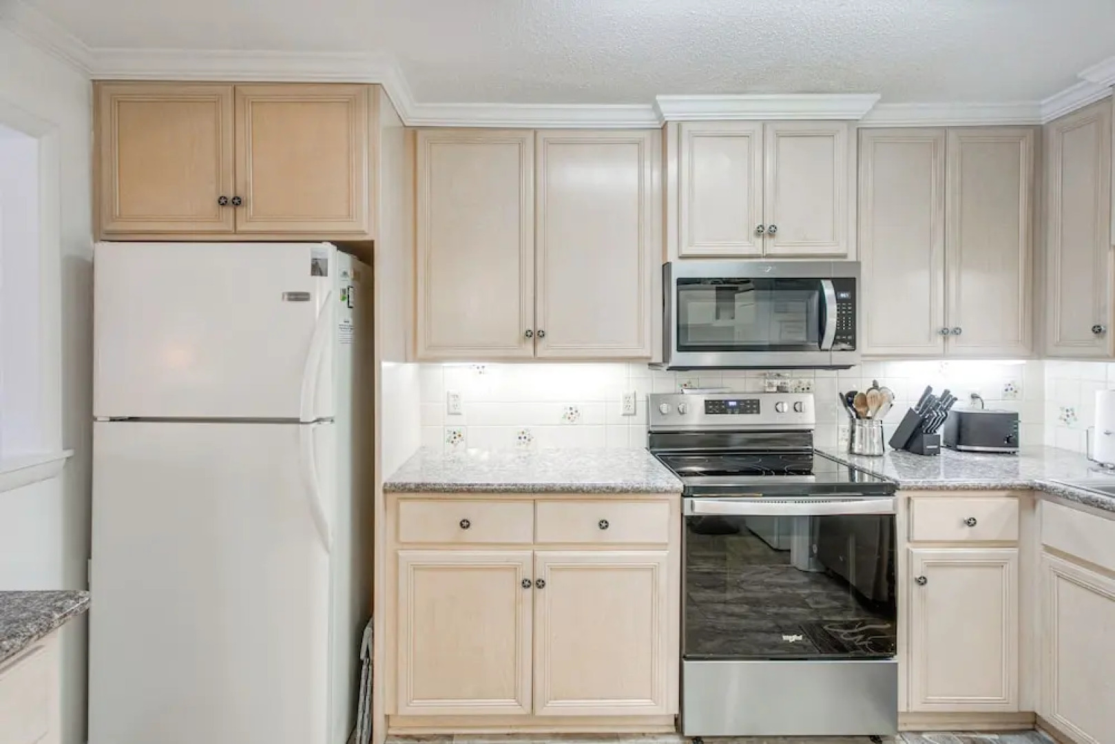 Resort-style Condo in St Simons ~ 1 Mi to Pier!