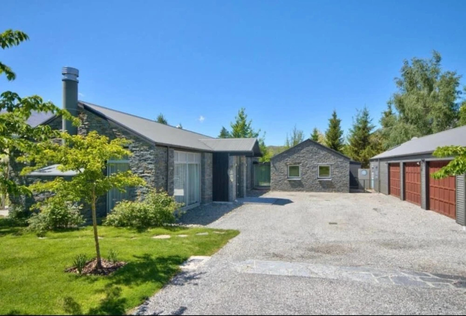 Queenstown Exclusive Retreat with Hot Tub