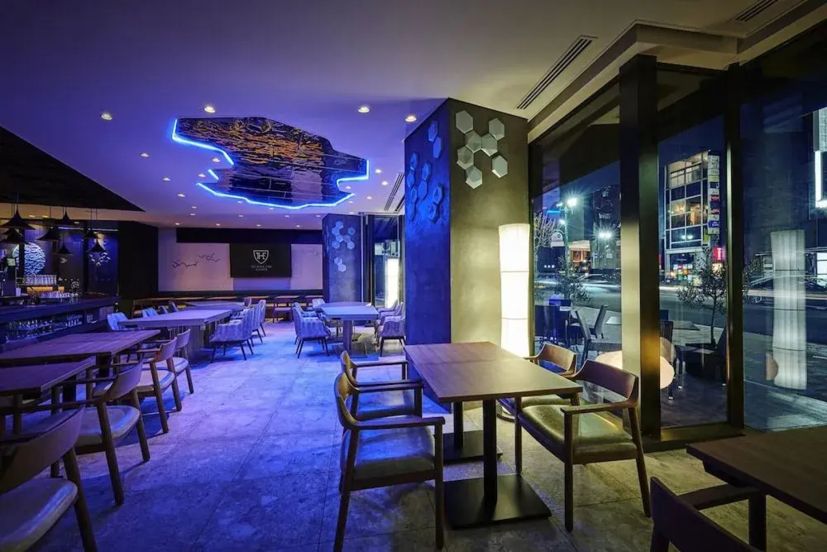 The Royal Park Canvas Kobe Sannomiya