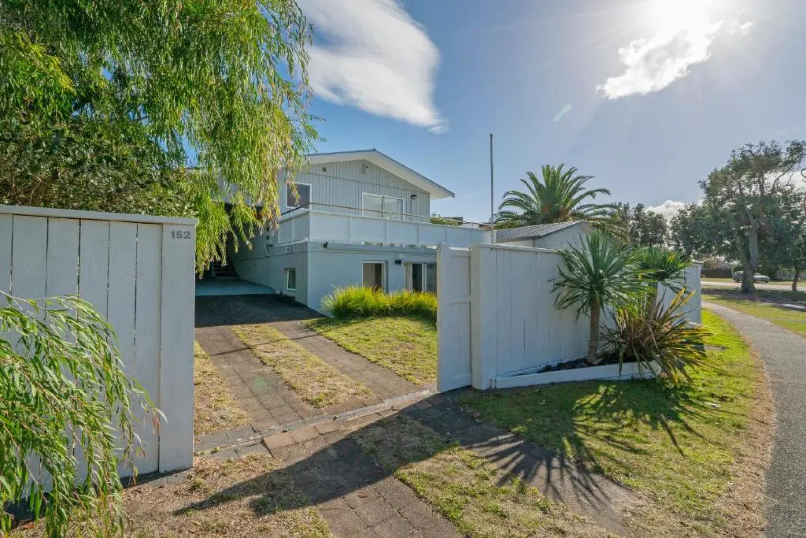 Patton's Place - Pauanui Holiday Home