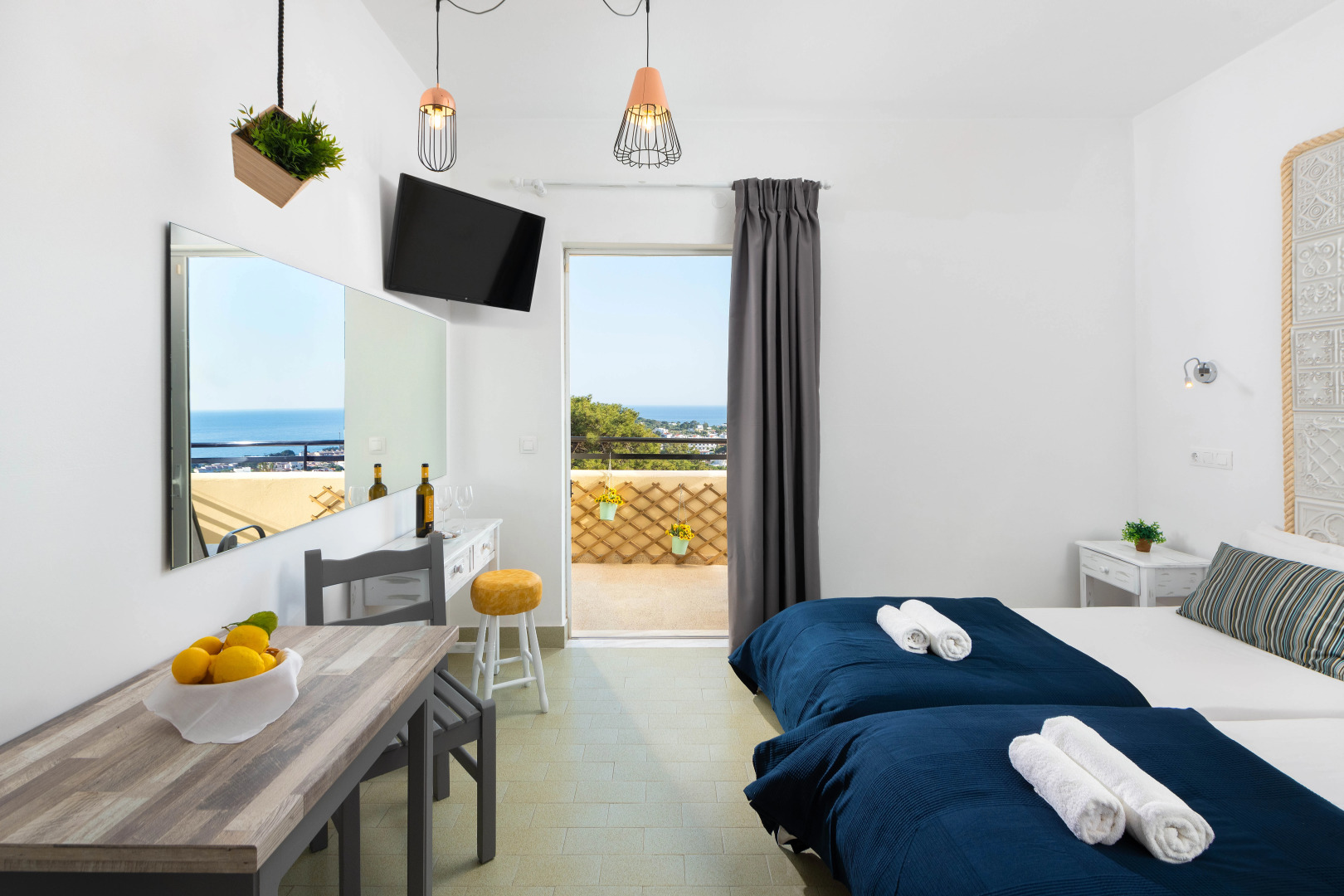 Pefkos View Suites & Maisonette