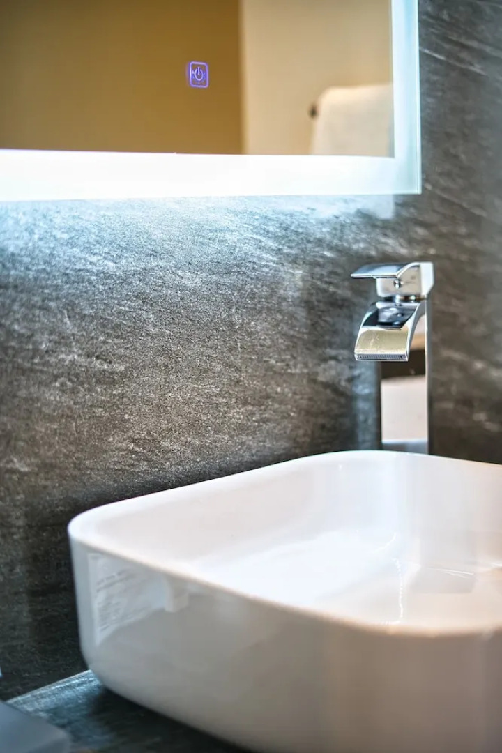 The Cove Boutique Hotel Adults Only