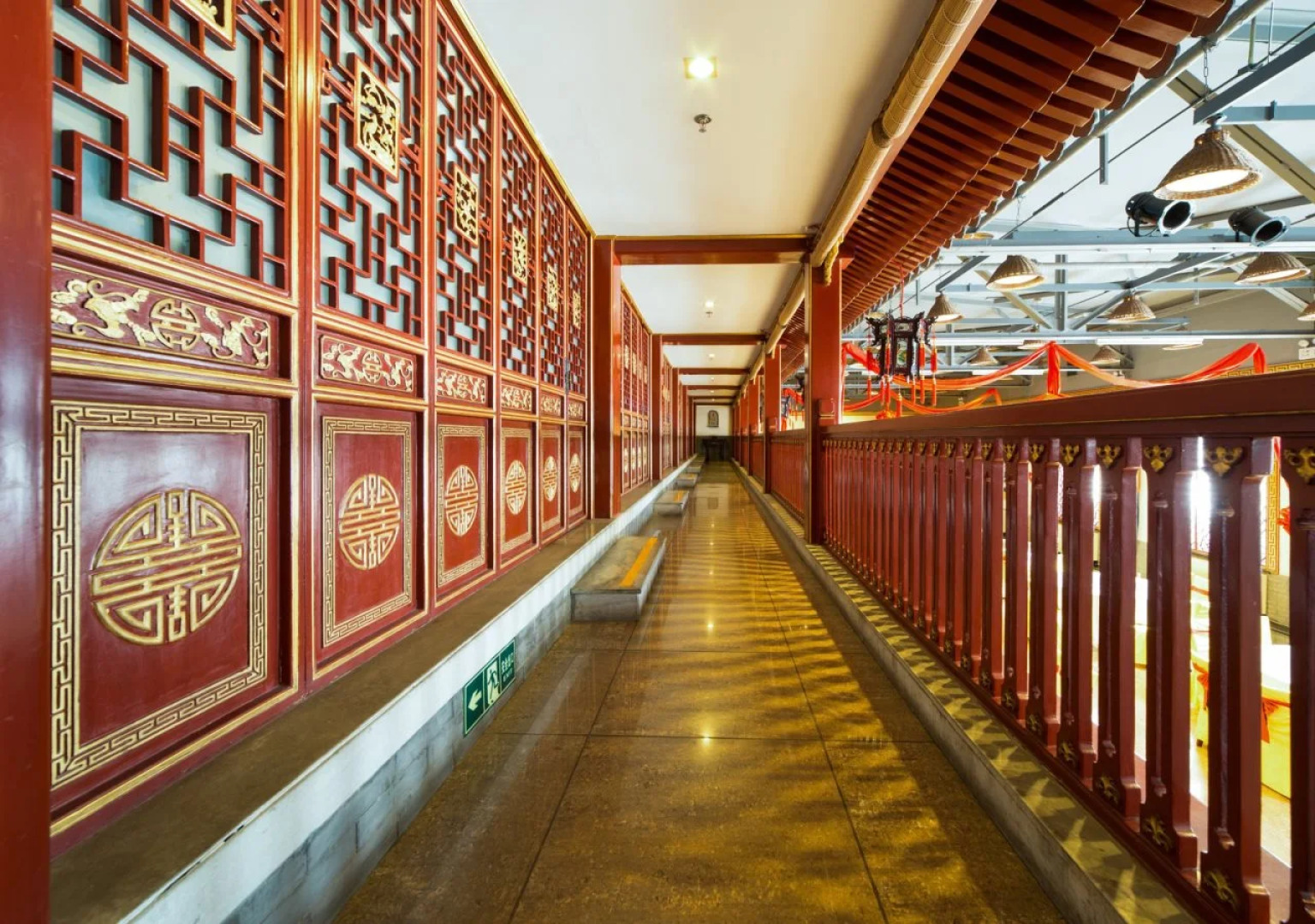 Beijing Wang Fu Jing Jade Hotel