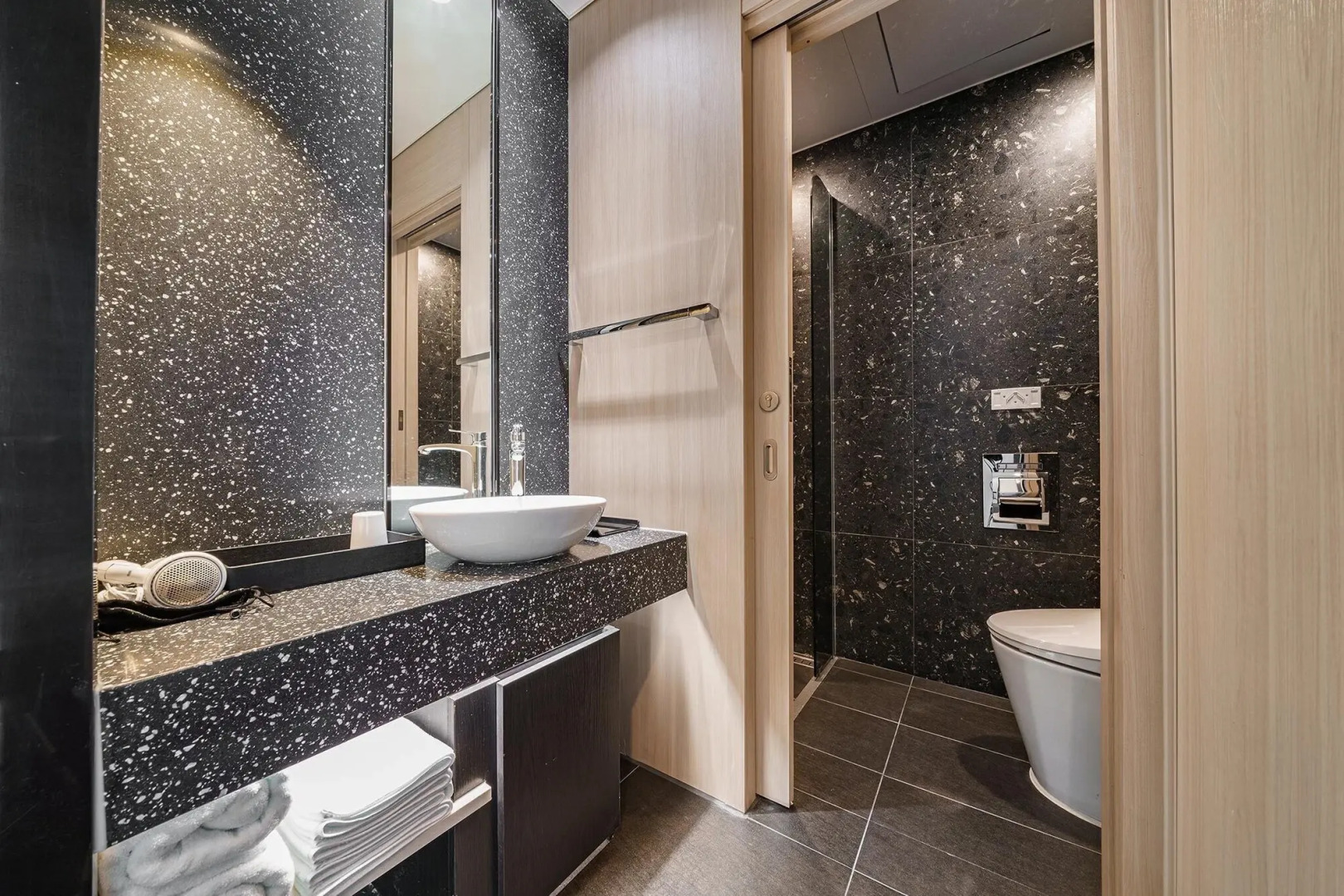 Gloucester Hotel Kintex