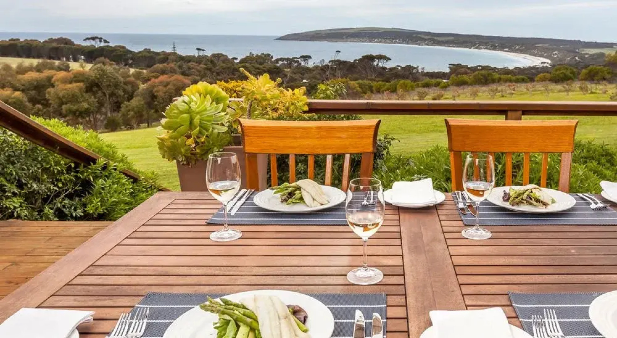 Seascape Lodge on Emu Bay