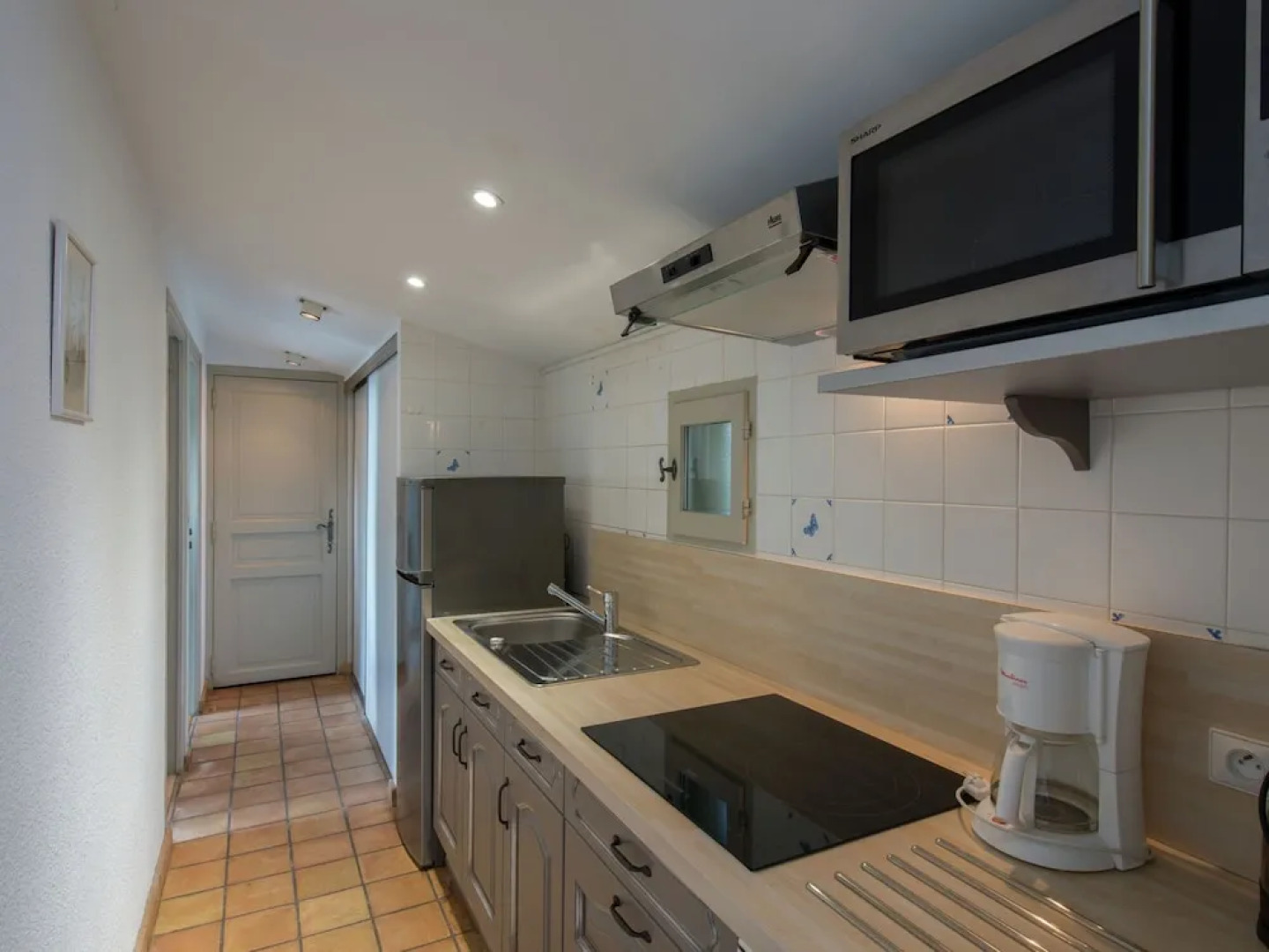 Lavish Apartment in Saint-clair With Balcony