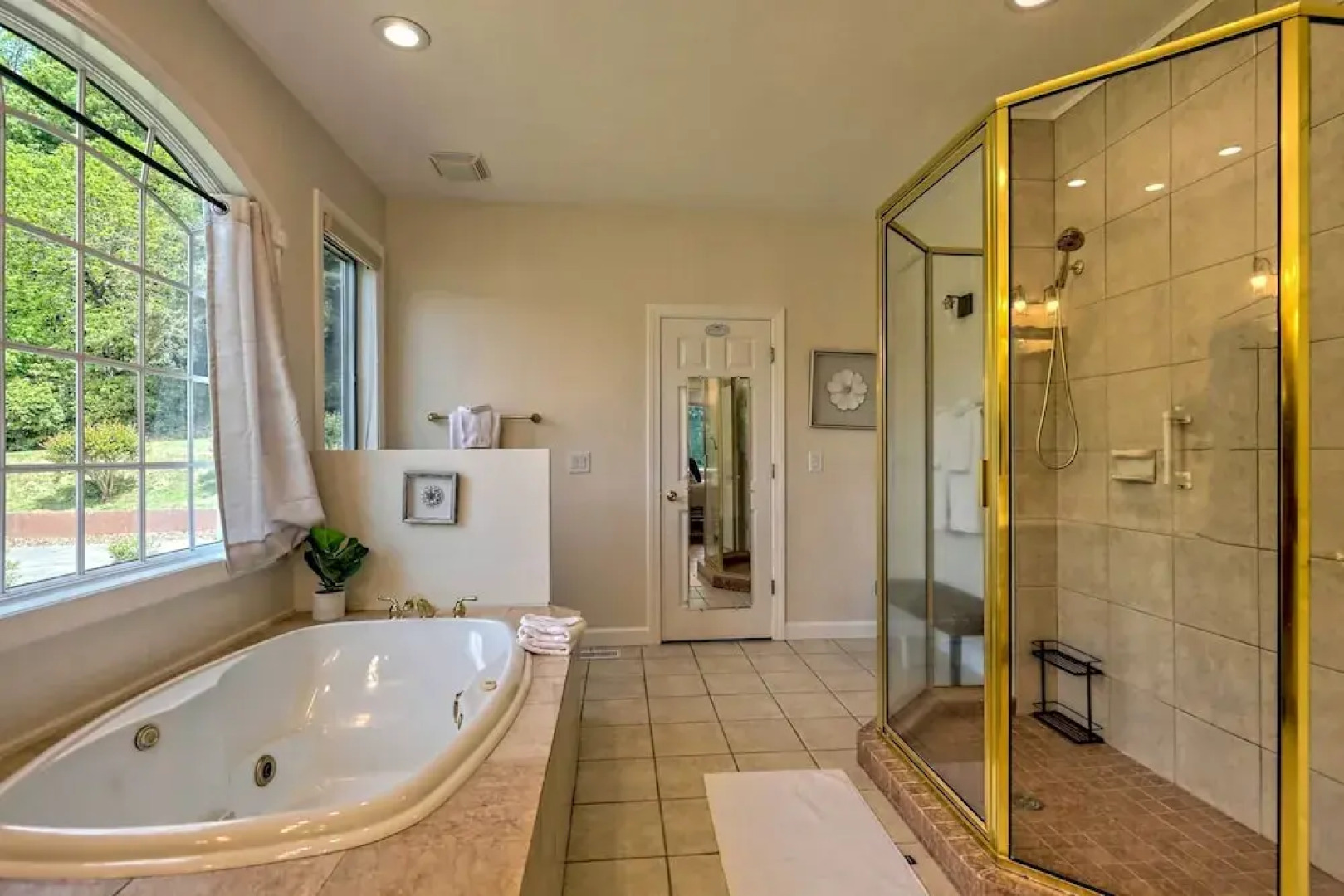 Chic Sky Valley Resort Home on Golf Course!