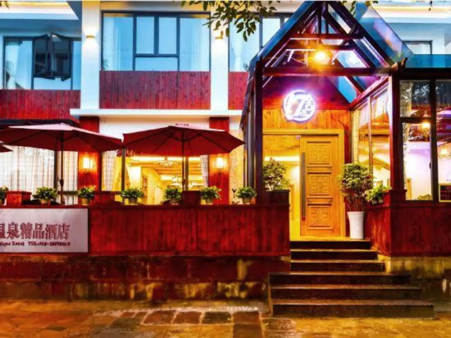 Riverside Pool Hotspring Boutique Hotel