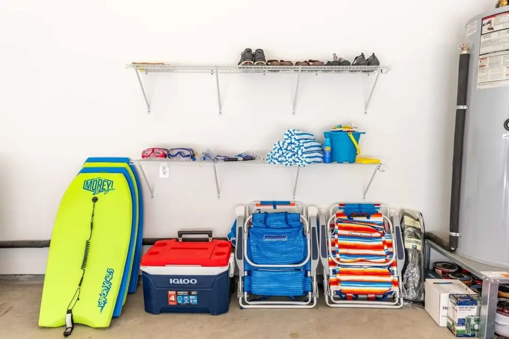 Sleeps 16, 2 Homes Ocean Views, Shared Pool + Gym, Near the Beach Avantstay