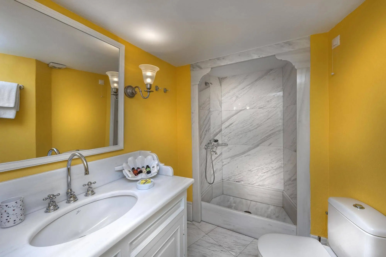 Aigialos Luxury Traditional Houses