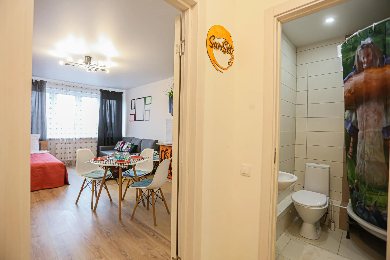 SunSet (СанСет) на улице Героев Донбаса 7