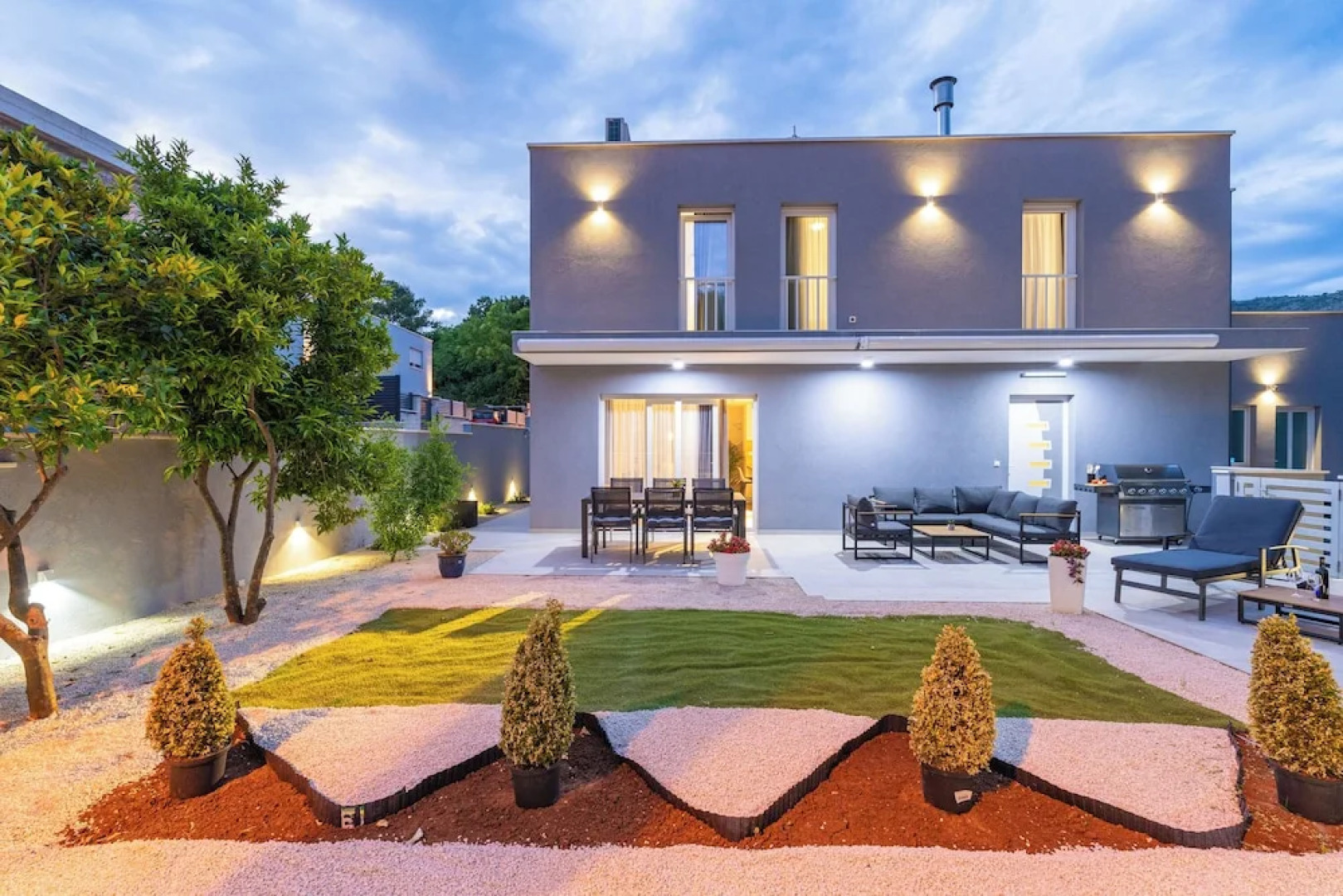 Luxury Villa Entrata-Five Bedroom Villa