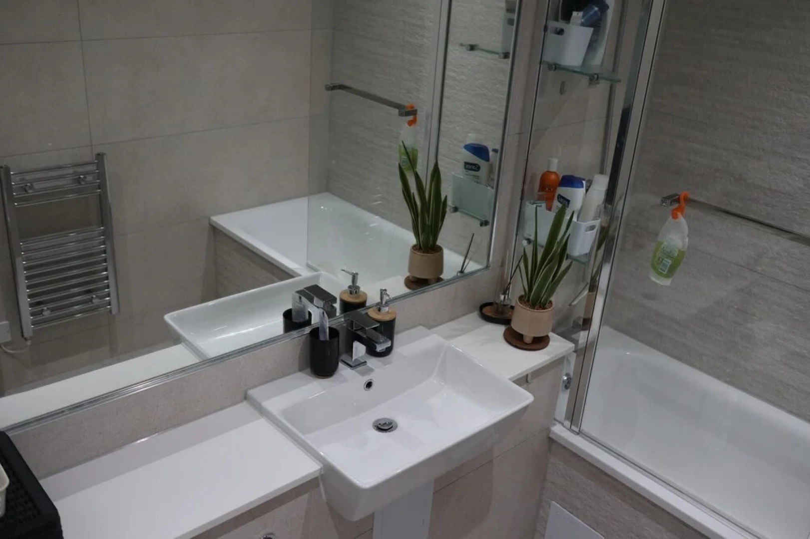 NEW Superb 1BD Apartment Heart of Dartford Kent