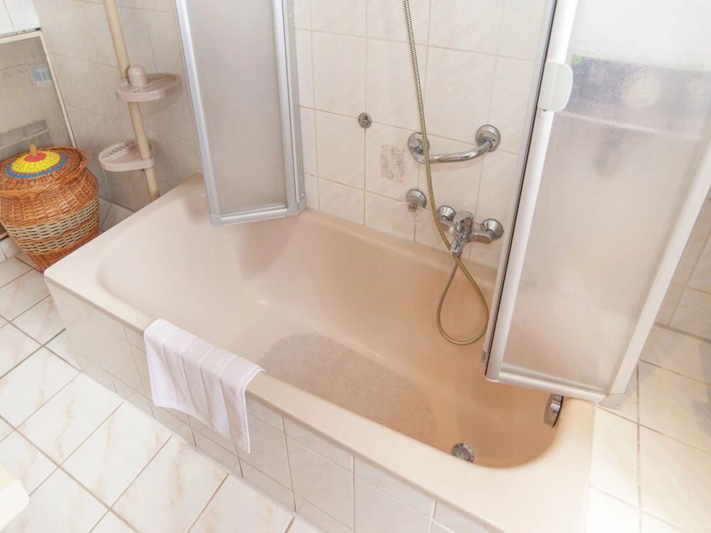 Quaint Apartment in Zella-mehlis With Garden