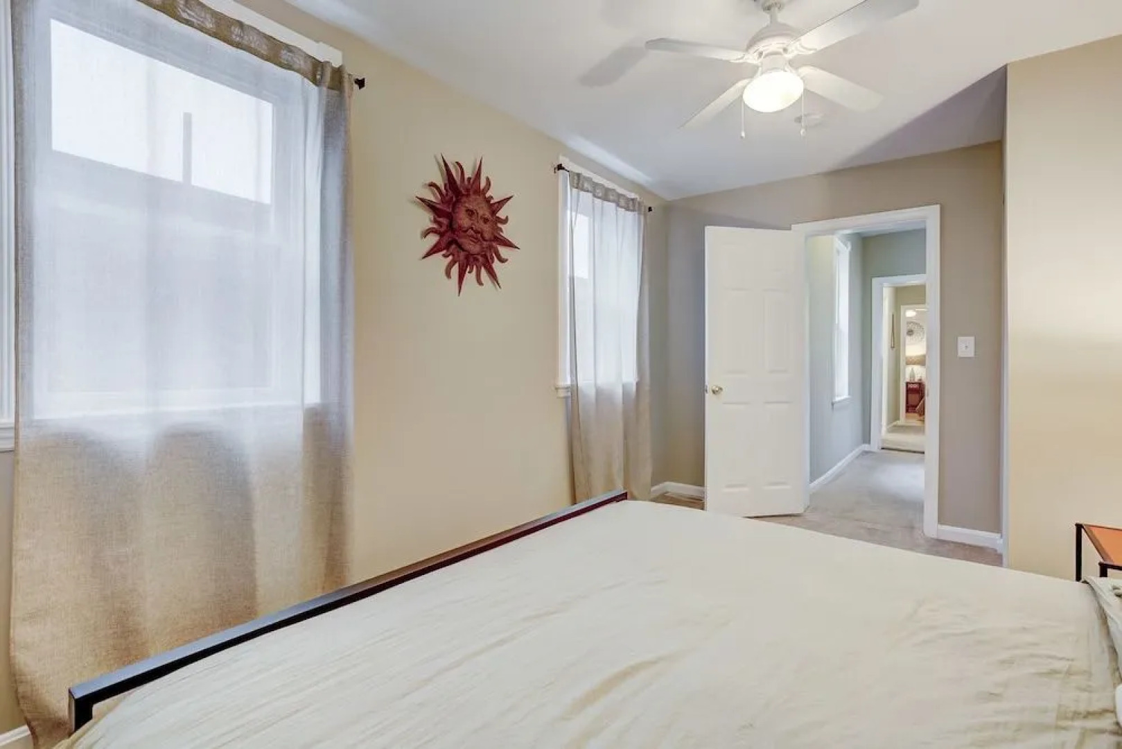 Lovely Home Next to Stadiums With Roofdeck&parking