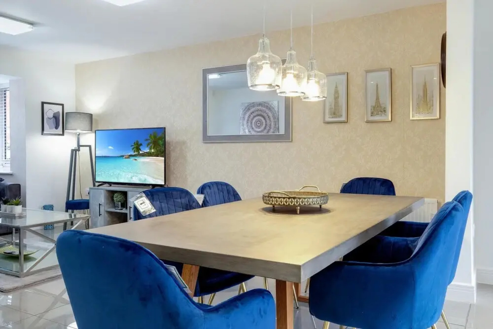 Luxury 5 bedroom Serviced Hse Leavesden