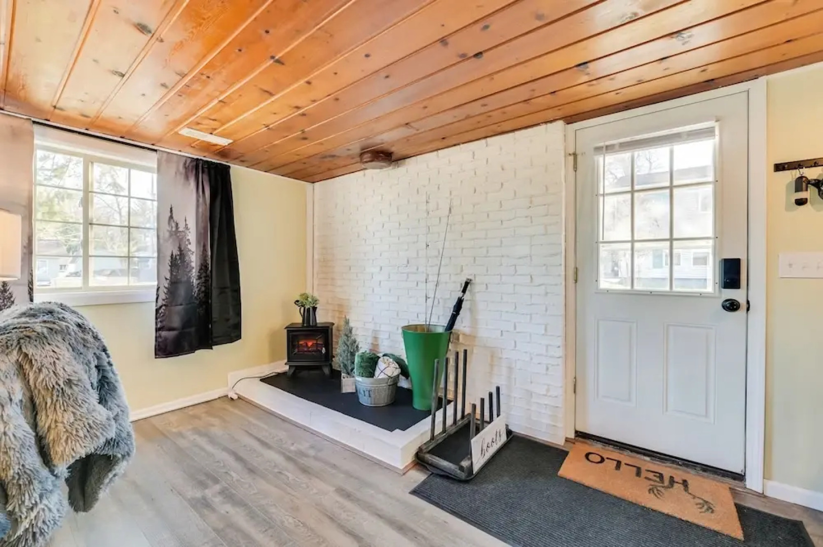 Houghton Lake Cottage - Central Location!