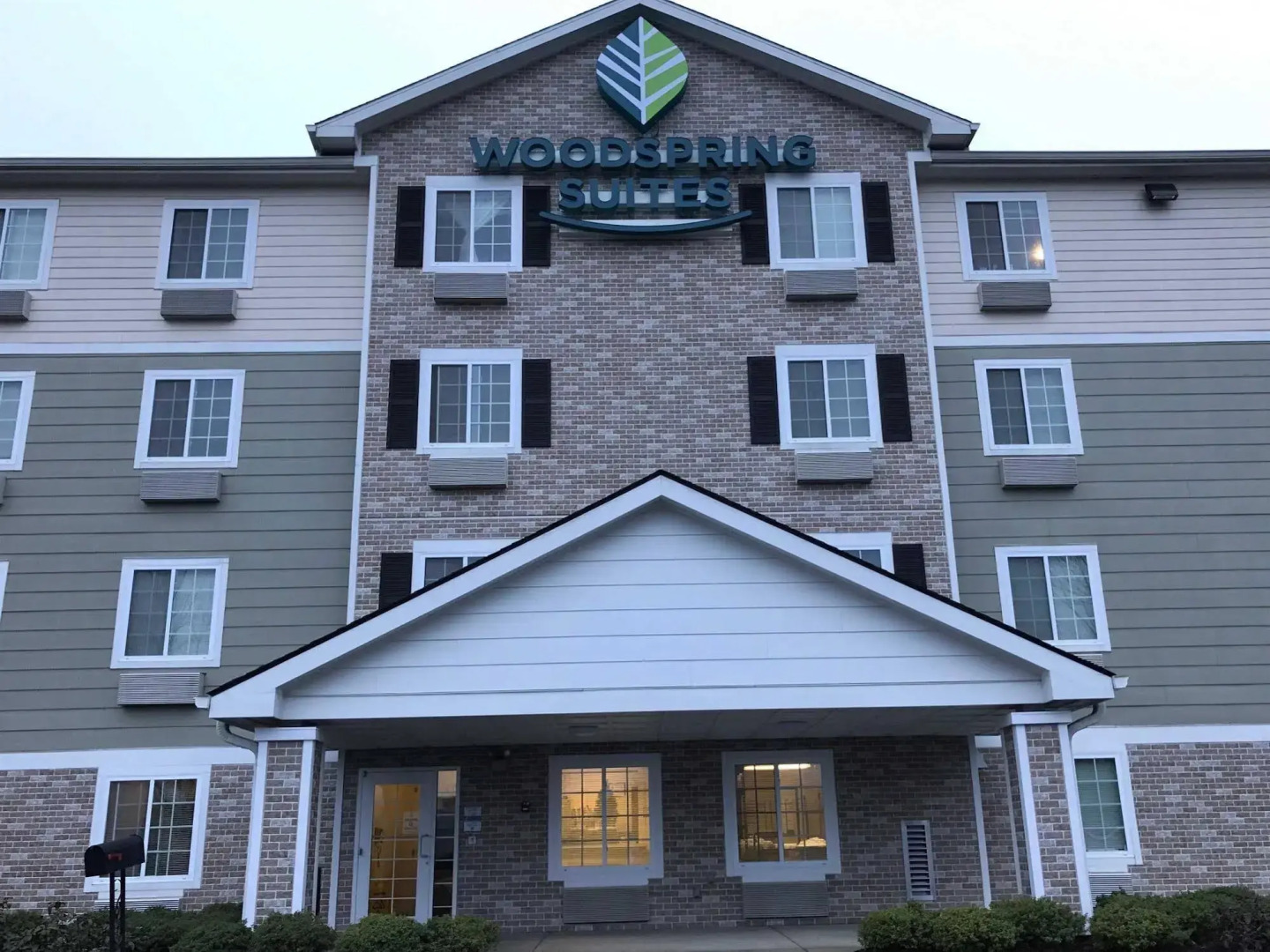 WoodSpring Suites Raleigh Apex